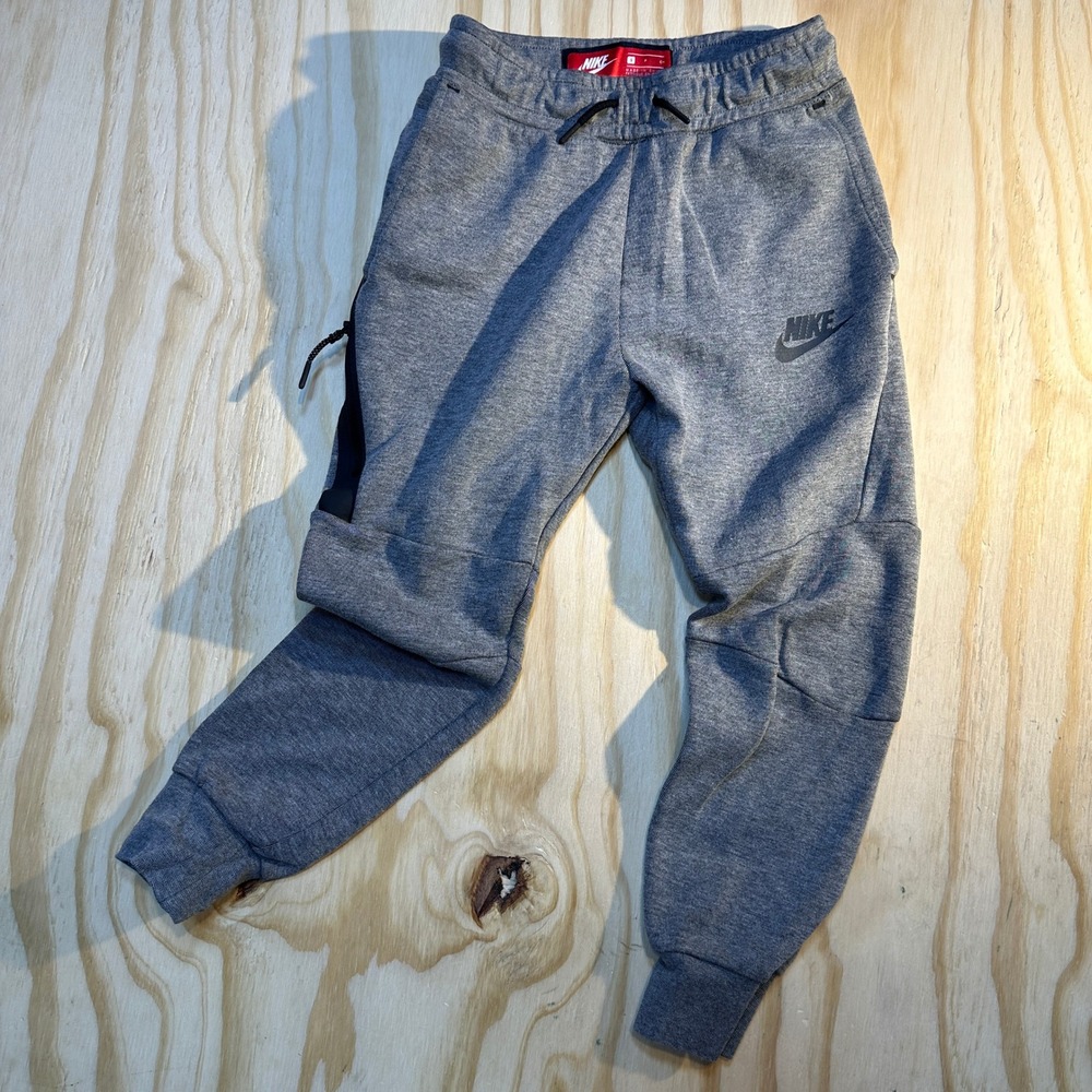 Nike Kids' Sportswear Tech Fleece Tapered Jogger Sweatpants Dark Grey Heather S